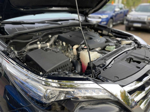 Imagen 9 de 10 de Toyota Sw4 2018 2.8 Srx 177cv 4x4 7as At
