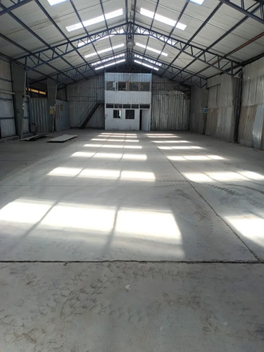 Arriendo Bodega Industrial De 400m2 Útiles En Placilla 
