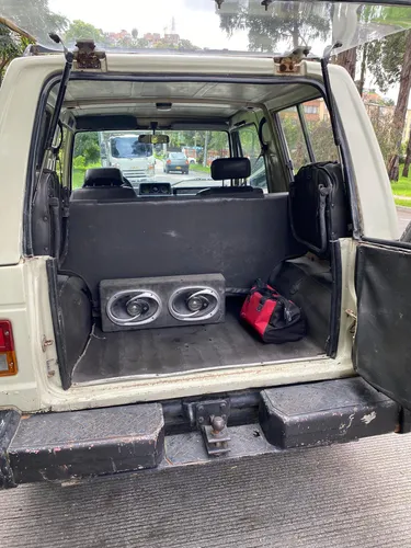 Mitsubishi Montero 2400 cc cabinado