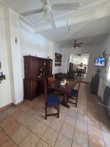 Interno En Barrio Constituyentes