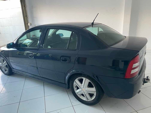 Chevrolet Astra Sedan 2005 2.0 Elegance Flex Power Aut. 4p