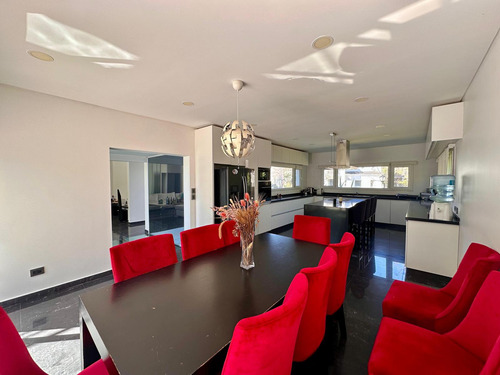 Casa En Venta Barrio San Isidro Labrador Villanueva Tigre