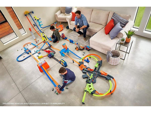 Hot Wheels Pista Gigante De Batidas Colossal + 2 Carrinhos