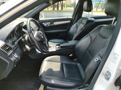 Imagen 9 de 15 de Mercedes-benz Clase C300 Sport 2010 Blanco