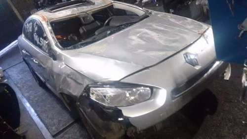 Imagem 2 de 14 de Sucata Renault Fluence 2012