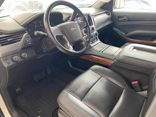 Imagen 6 de 14 de Chevrolet Suburban Ltz