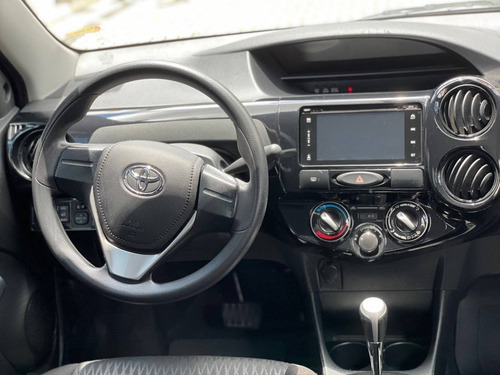 Toyota Etios 1.5 X Sedan 16v Flex 4p Automático