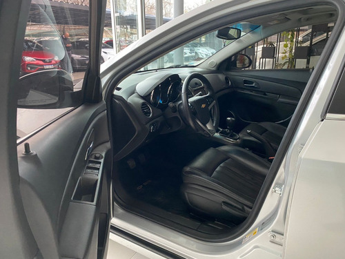 Imagen 4 de 11 de Chevrolet Cruze Ltz 1.8 5 Ptas. - Nafta - 2016