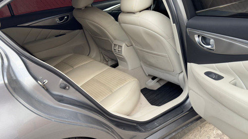 Infiniti Q50 3.5 Hybrid Design Line At