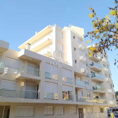 Venta Apartamento Con Renta 2 Dormitorios Al Frente Y Patio En Prado