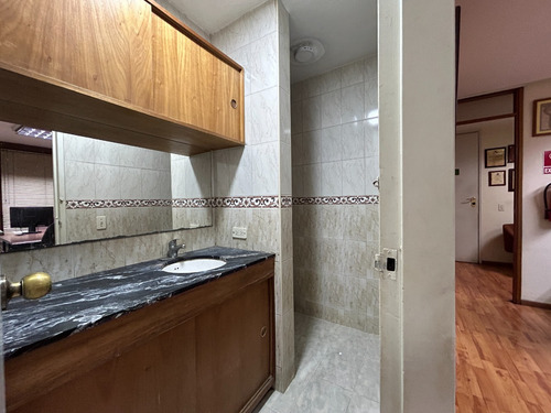Oficina En Venta En Bello Monte (al Lado Del Cc El Recreo)