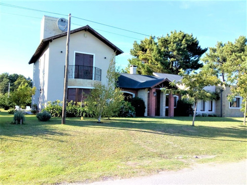 Imagen 15 de 20 de Venta De Excelente Casa En Las Lomas De Miramar