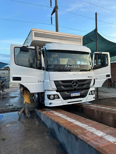 Mercedes Benz Atego 1419 Unico Dueño Con 10 Mil Kms