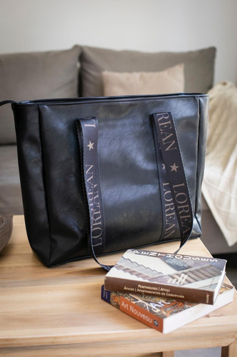 Bolso Universidad Y Trabajo Espaciosa Calidad Premium Negro Lisa Níquel Negro Con La Marca