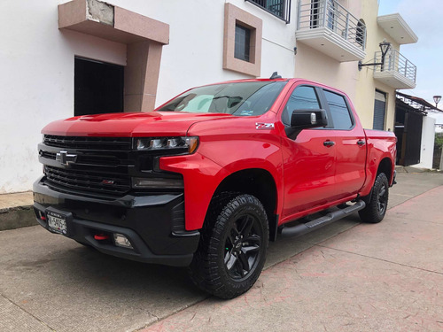 Imagen 3 de 10 de Chevrolet Cheyenne Trail Boss 4x4