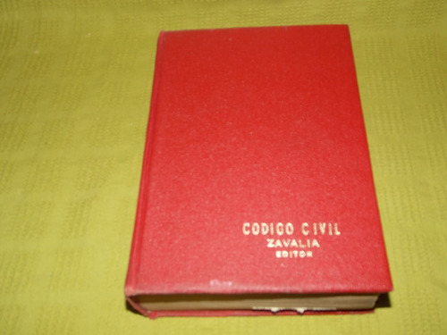 Código Civil - Luis Alberto Estivill - Zavalia