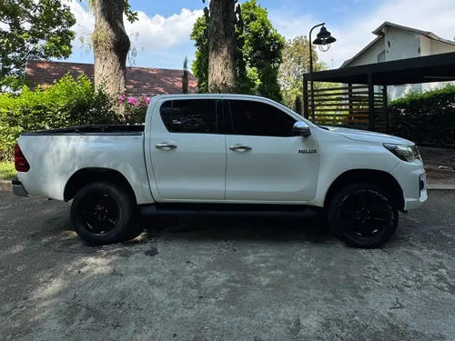 Toyota Hilux 2.4l