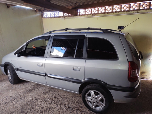 Chevrolet Zafira 2005 2.0 Elegance Flex Power 5p