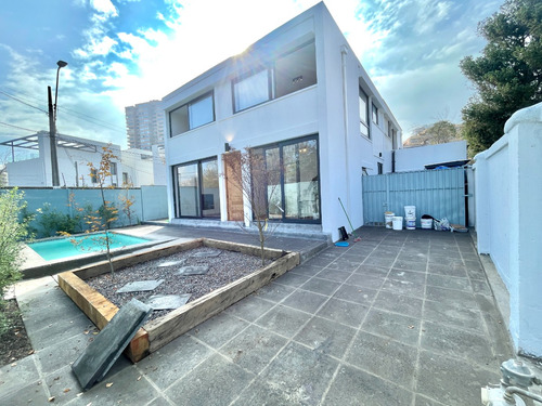 Barrio Del Inca, Casa Remodelada, Agradable Vista 3d 3b