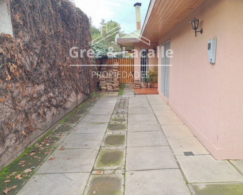 Se Arrienda Increíble Casa En Sector Av. España, Curicó.