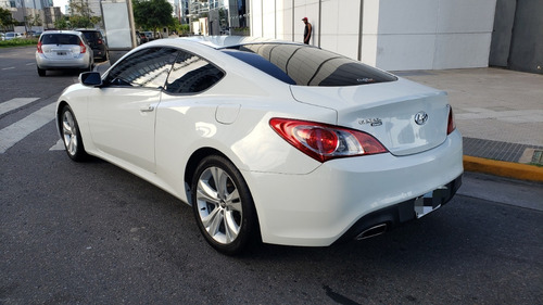 Hyundai Genesis 2.0t 2012 73000kms Impecable