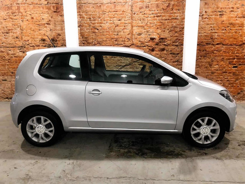 Volkswagen Up! 2017 1.0 High Up! 75cv 3 P