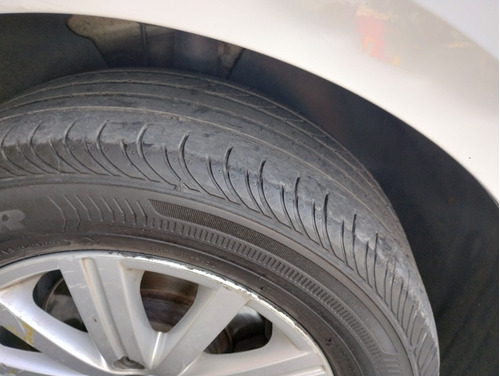Imagen 14 de 19 de Volkswagen Vento 2014 2.0 Advance I 110cv