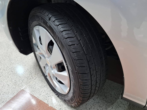 Imagem 12 de 12 de Chevrolet Prisma 1.4 Mpfi Lt 8v Flex 4p Manual