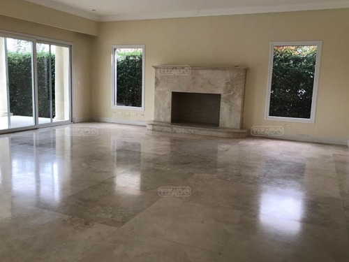 Imagen 26 de 30 de Espectacular Casa !!! De Gran Categoria En Castores Alquiler/venta