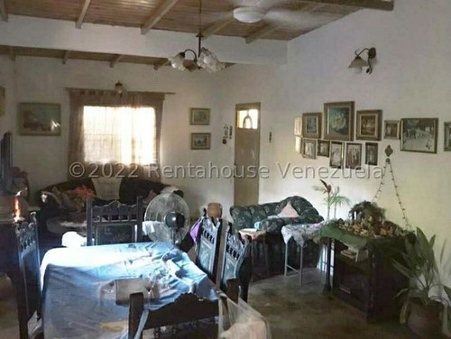 Imagen 1 de 14 de Casa En Venta En Turmero 22-15956/ 0424-3392775