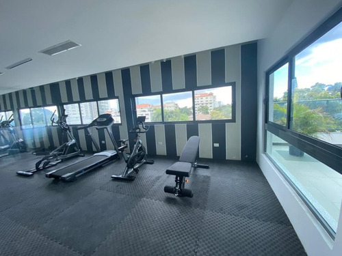 Imagen 14 de 26 de La Esperilla Apto. Nuevo, Piso 18 - 3hbs -3 Parqueos - Hermosa Vista Al Mar Y A La Ciudad - Área Social Con Lounge Bar Piscina Con Hidroterapia - Gimnasio -spa De Masaje - Sauna- Área Infantil Salón