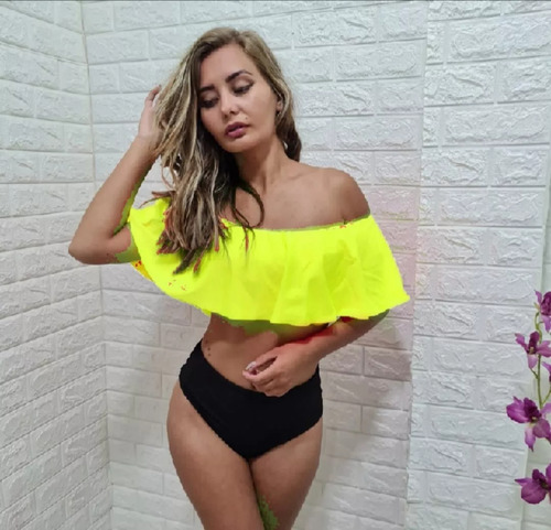 Top Cropped Babado Praia Piscina Balada Com Bojo Removível