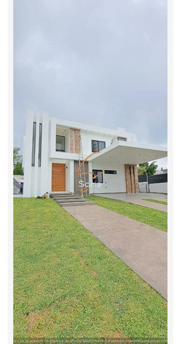 Casa En Venta En Lomas De Cocoyoc, Atlatlahucan, Morelos