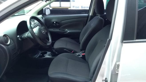 Nissan Versa 1.6 Sv 2013 Vilage Automoveis