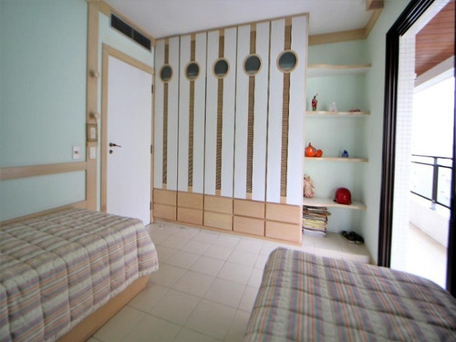 Imagem 21 de 30 de Praia Das Pitangueiras - Guarujá - Alto Padrão - Ap4140 - 34711023