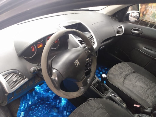 Peugeot 207 Sedán 1.4 Con Gnc