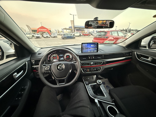 Dongfeng SX5 1.6 Luxury Mt5 5Pas