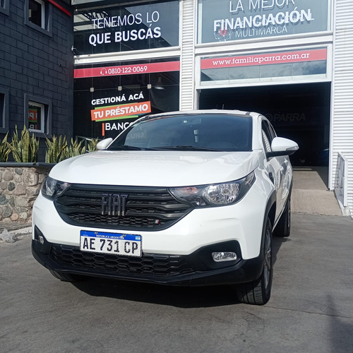 Fiat Strada 1.4 8v Freedom Cd