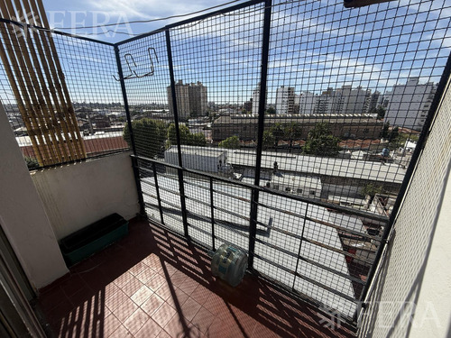 Venta Departamento 2 Ambientes Con Balcón En Avellaneda