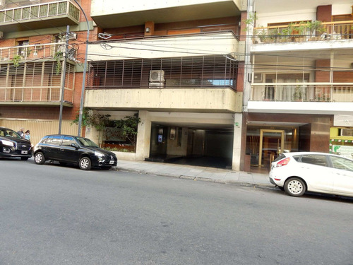 Venta Flores Dpto 6 Amb Patio, Parrilla Y Balcón