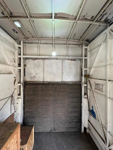 Imagen 13 de 25 de Mercedes-benz 1518 Con Caja Totalmente Equipada Y Balancín