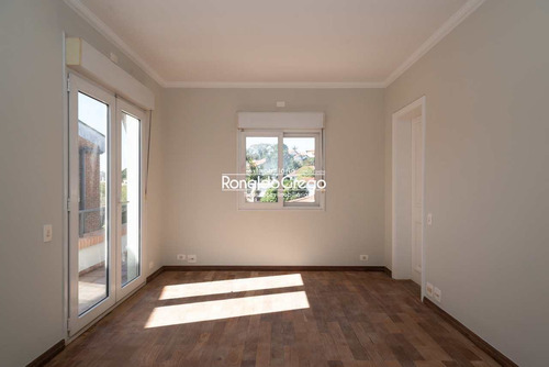 Casa Com 3 Dorms À Venda Na Vila Sônia-sp - R$ 1.5 Mi! - A2557