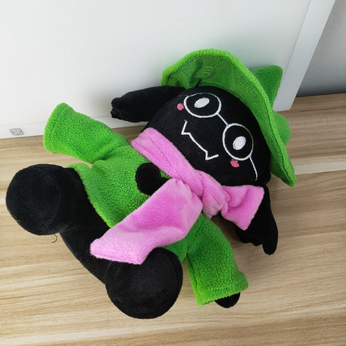 Pelúcia Personagem Ralsei Jogo Deltarune