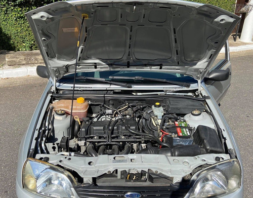 Ford Fiesta Street 1.0 2004 Prata 4 Portas Ar Condicionado