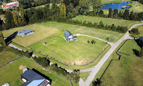 Casa Y Parcela, En Arriendo, Un Lujo, En Puerto Varas