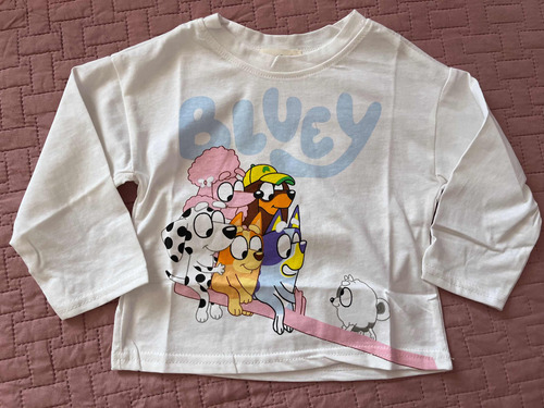 Polera Bluey Manga Larga Marca Zara