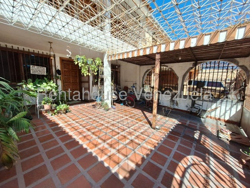 Oportunidad De Inversión Casa En Venta Urb Las Acacias Zona Comercial 25-12564 Hc