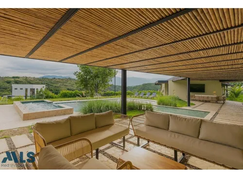 Vida De Lujo O Inversión: Tu Oasis En San Jeróni...(mls#252382)