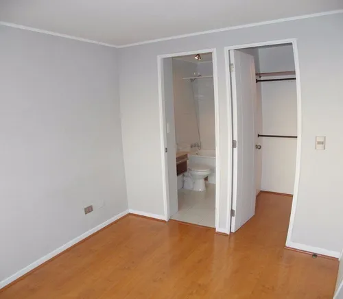 Depto. En Arriendo De 2 Dorm. En Maipú*con Estacionamiento*