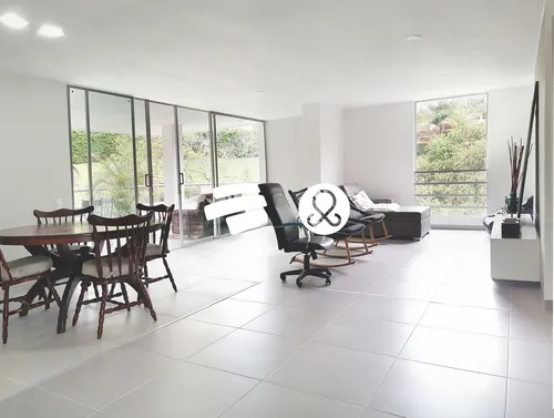 Venta Casa Unifamiliar Área 530m2, Alto Del Escobero